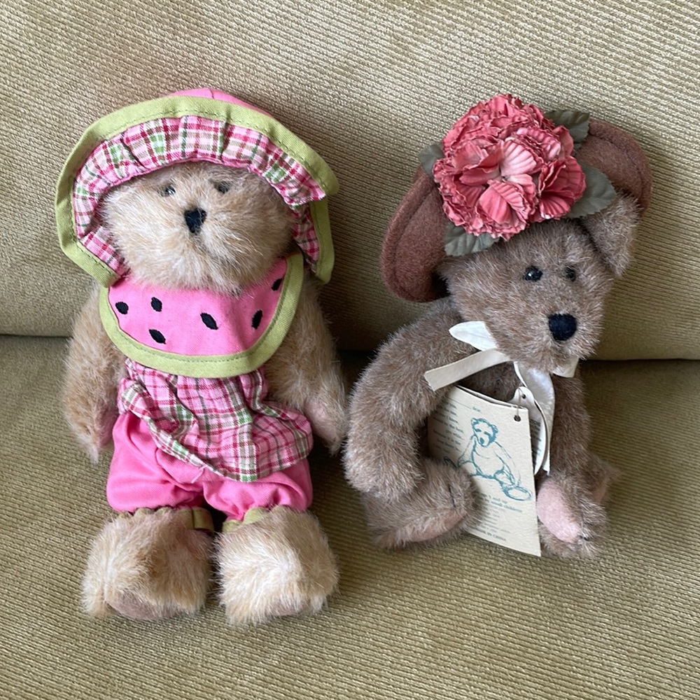 Set of 2 Boyd’s bears- with tags